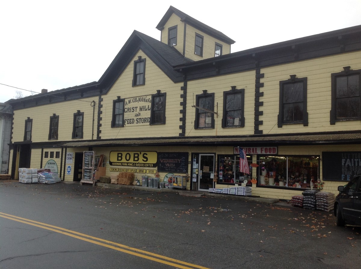 Bob's Farm, Home & Garden DoverFoxcroft, ME Pet Supplies