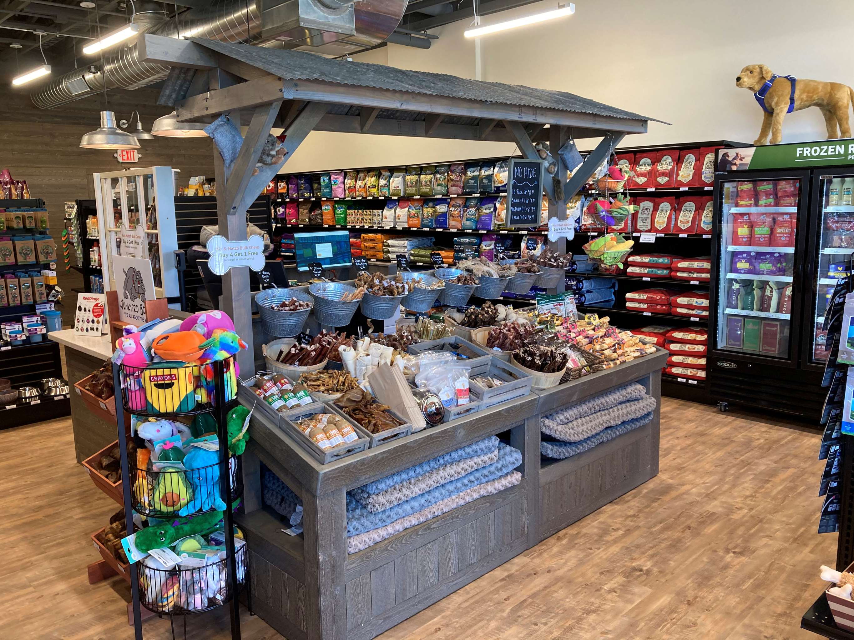 EarthWise Pet Supply Madison, WI Pet Supplies