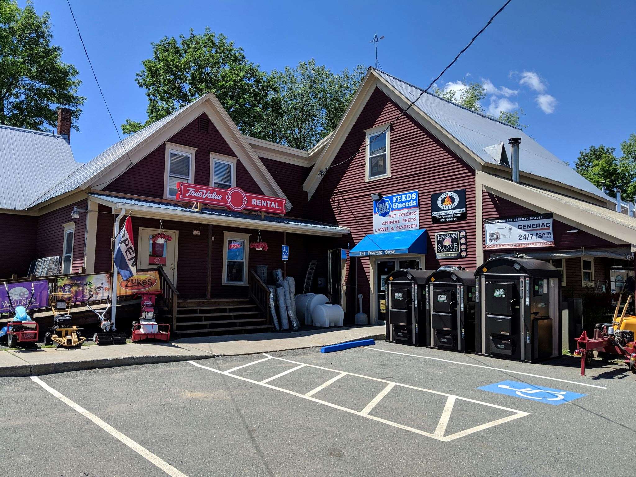 Farmyard Store Derby VT Pet Supplies