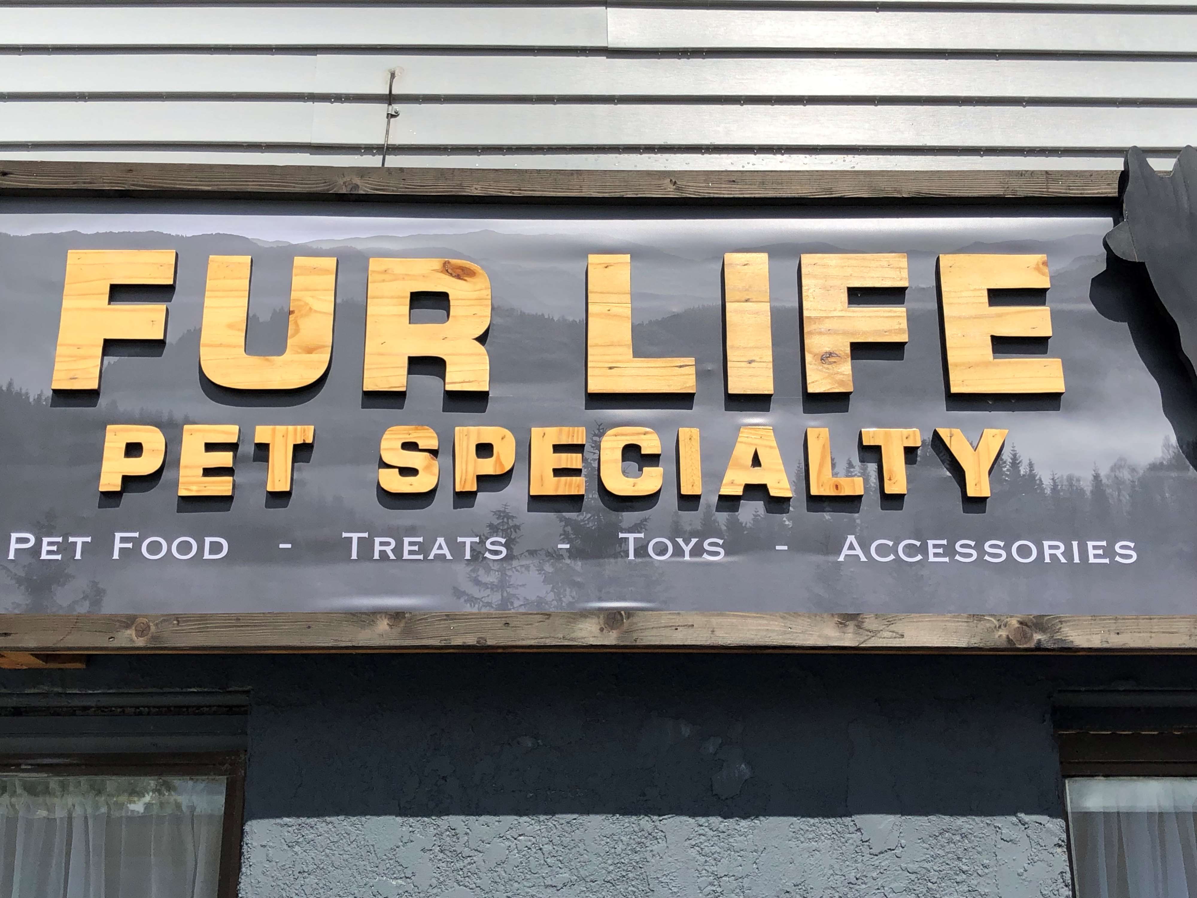 Fur Life Pet Specialty Gravenhurst, ON Pet Supplies