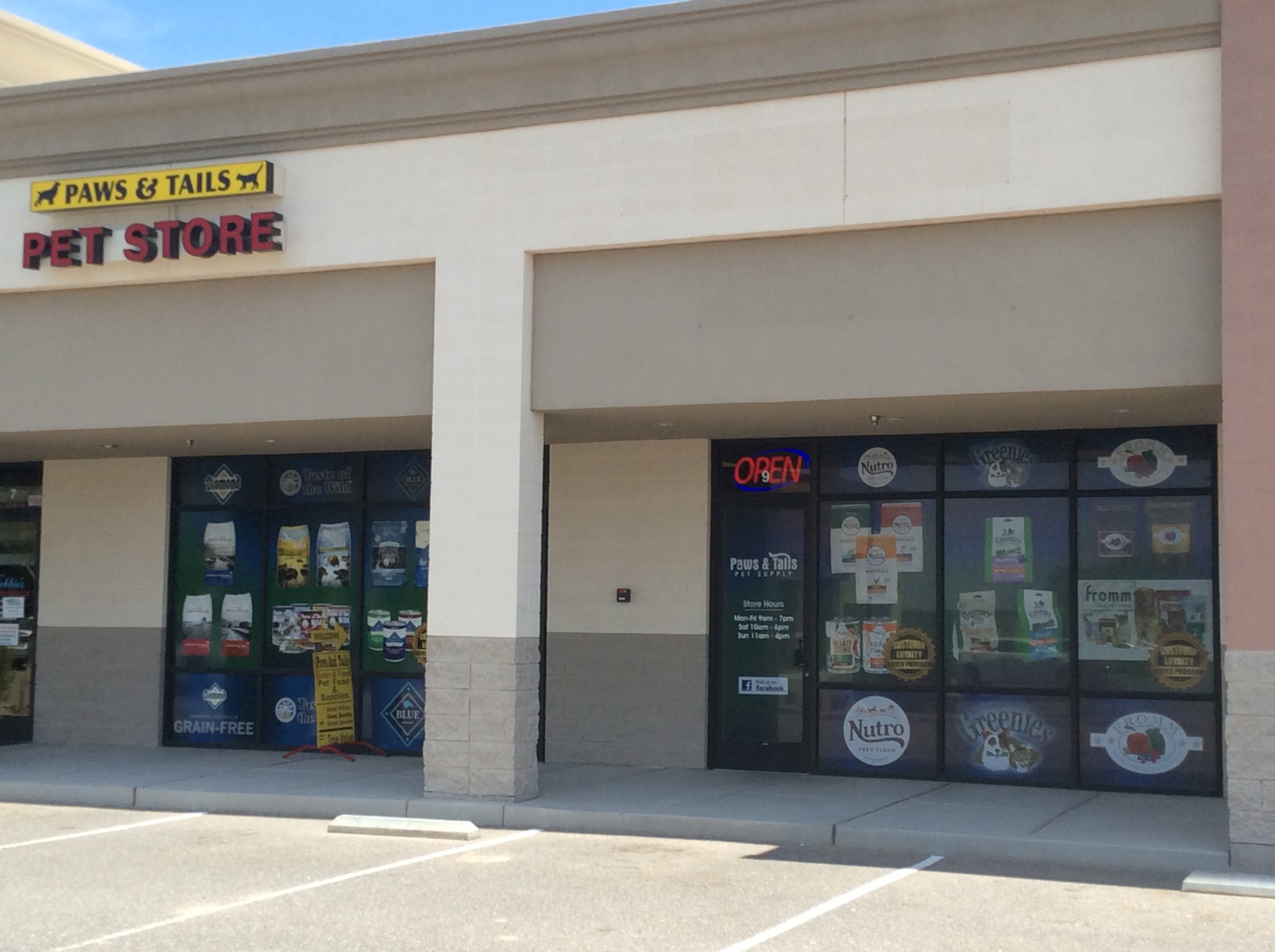 Paws and Tails Yuma, AZ Pet Supplies