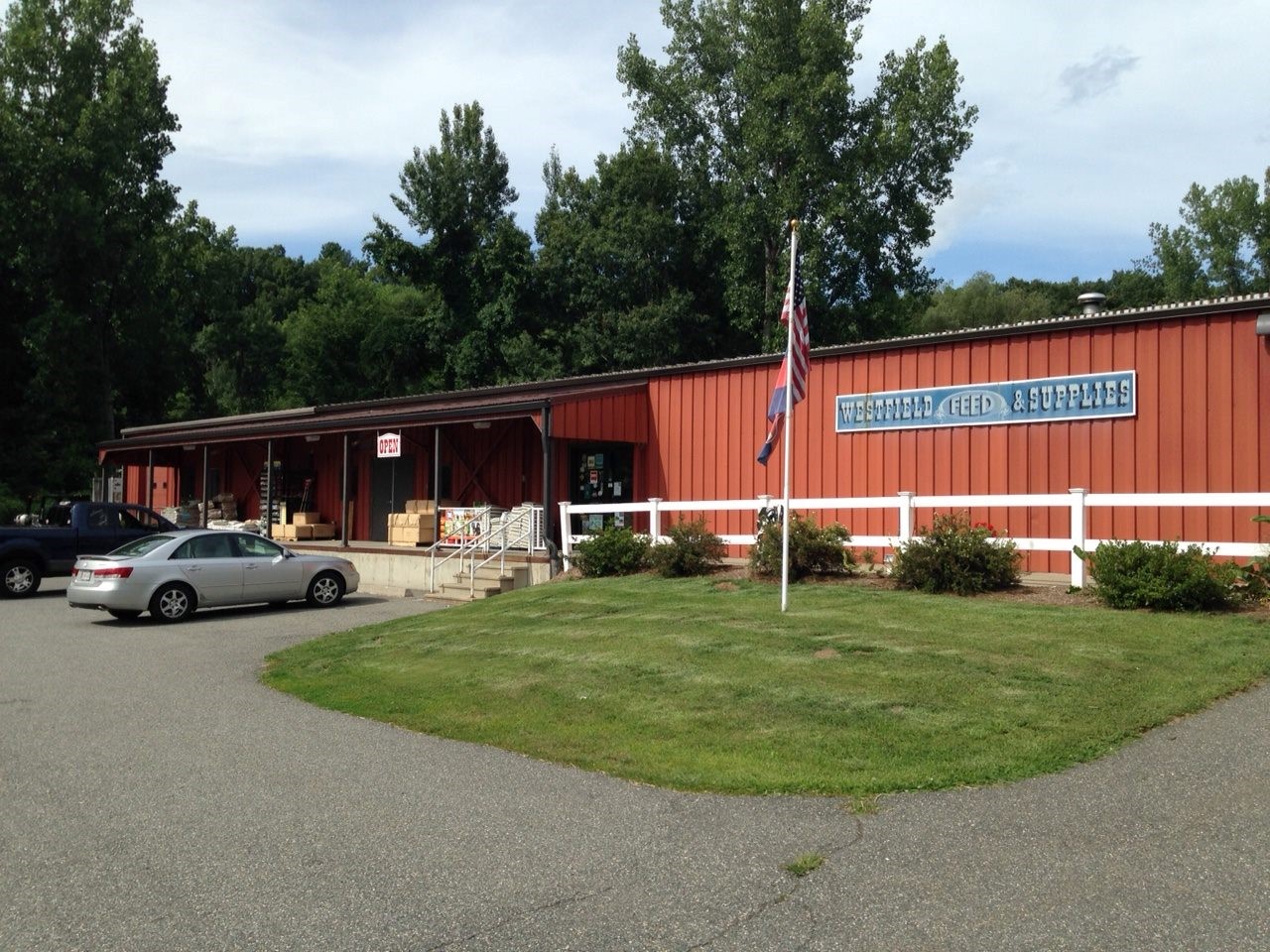 Westfield Feed & Supplies Westfield, MA Pet Supplies