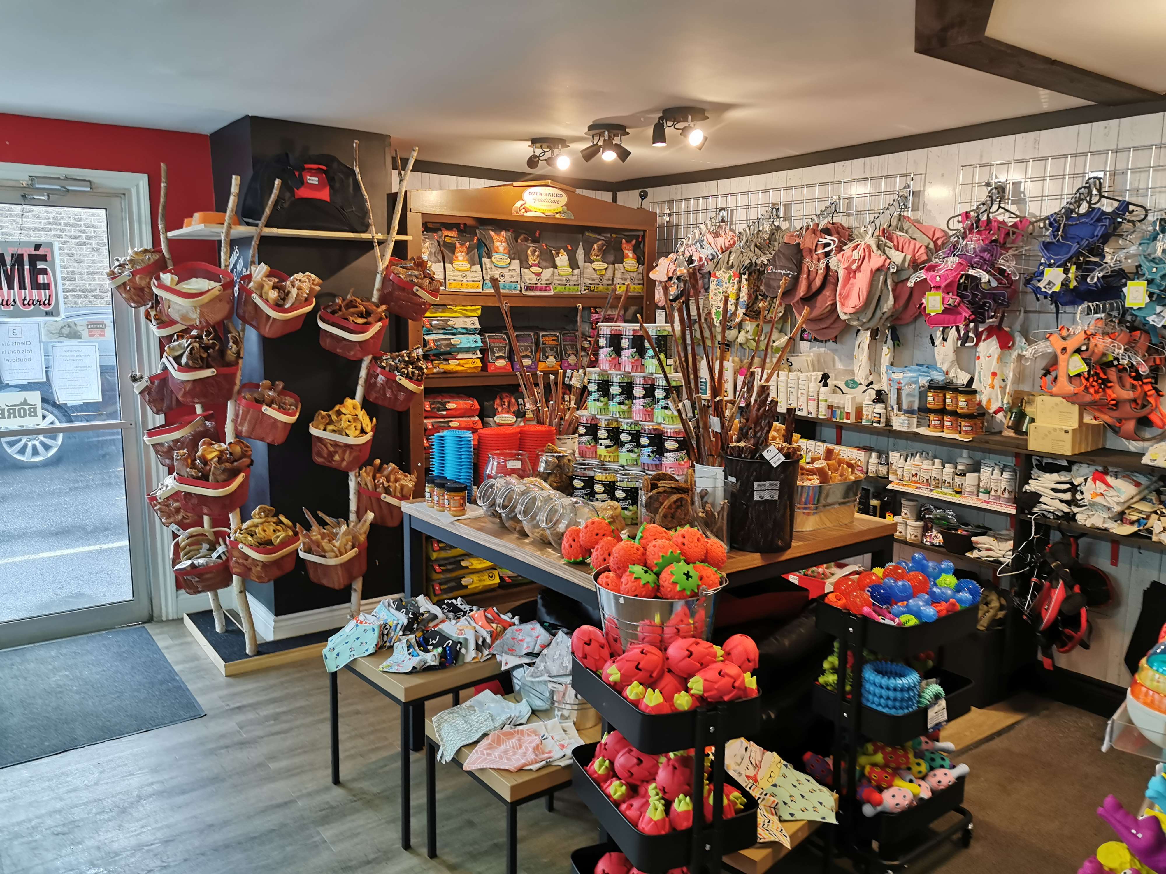 Boutique Animali ValBélair, QC Pet Supplies