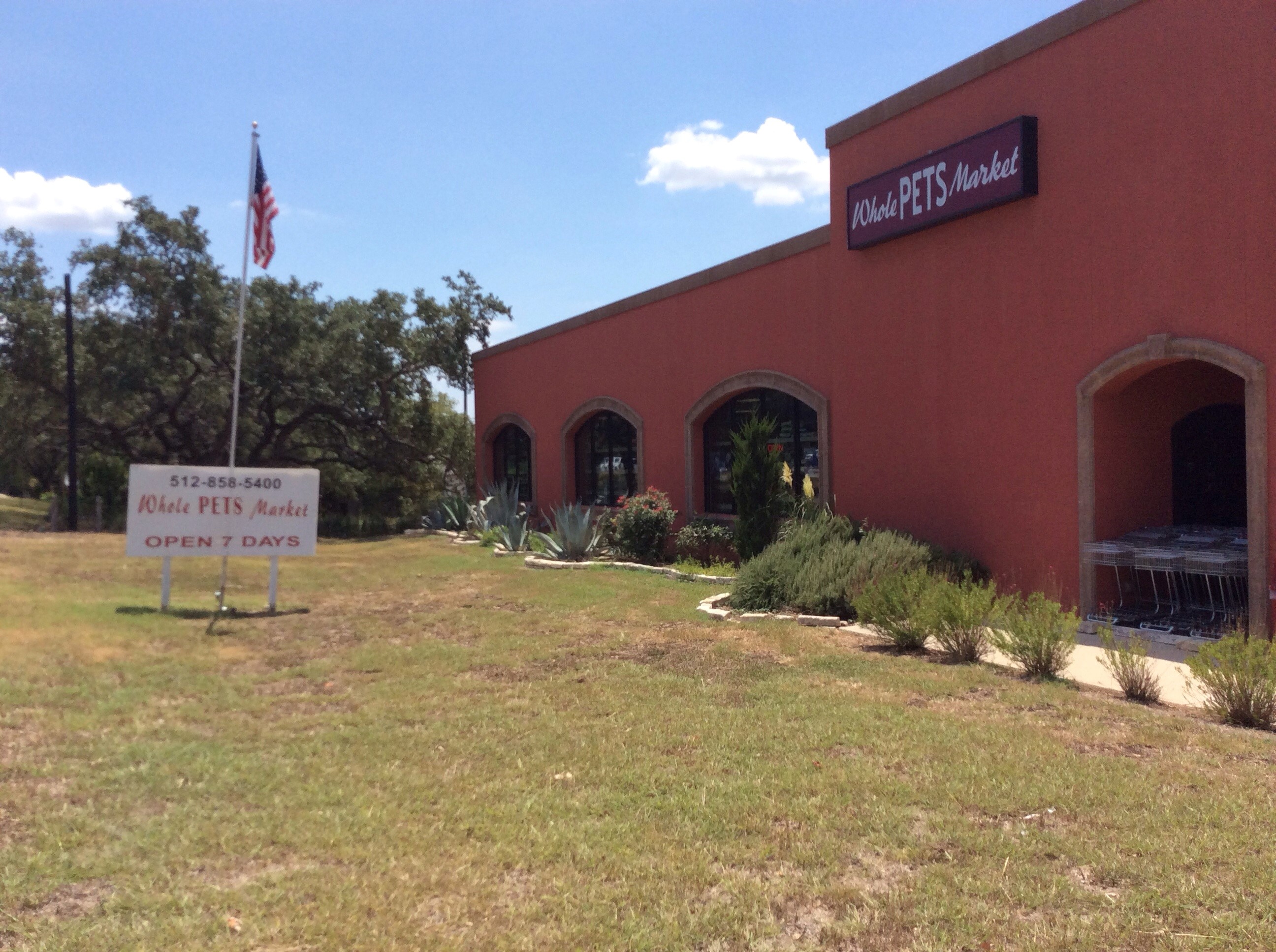 Whole Pets Market Dripping Springs, TX Pet Supplies