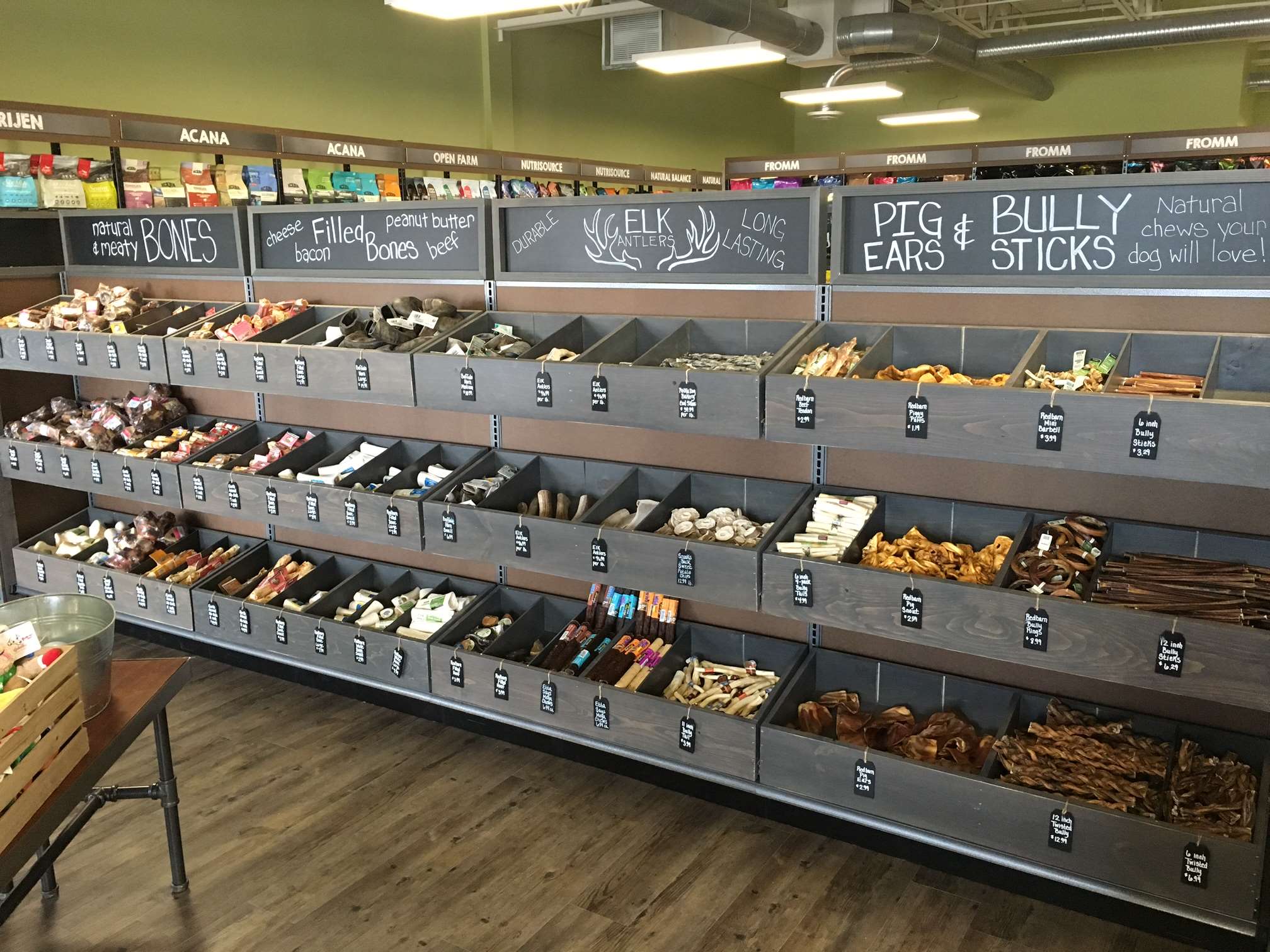 Mutts & Co Lewis Center, OH Pet Supplies