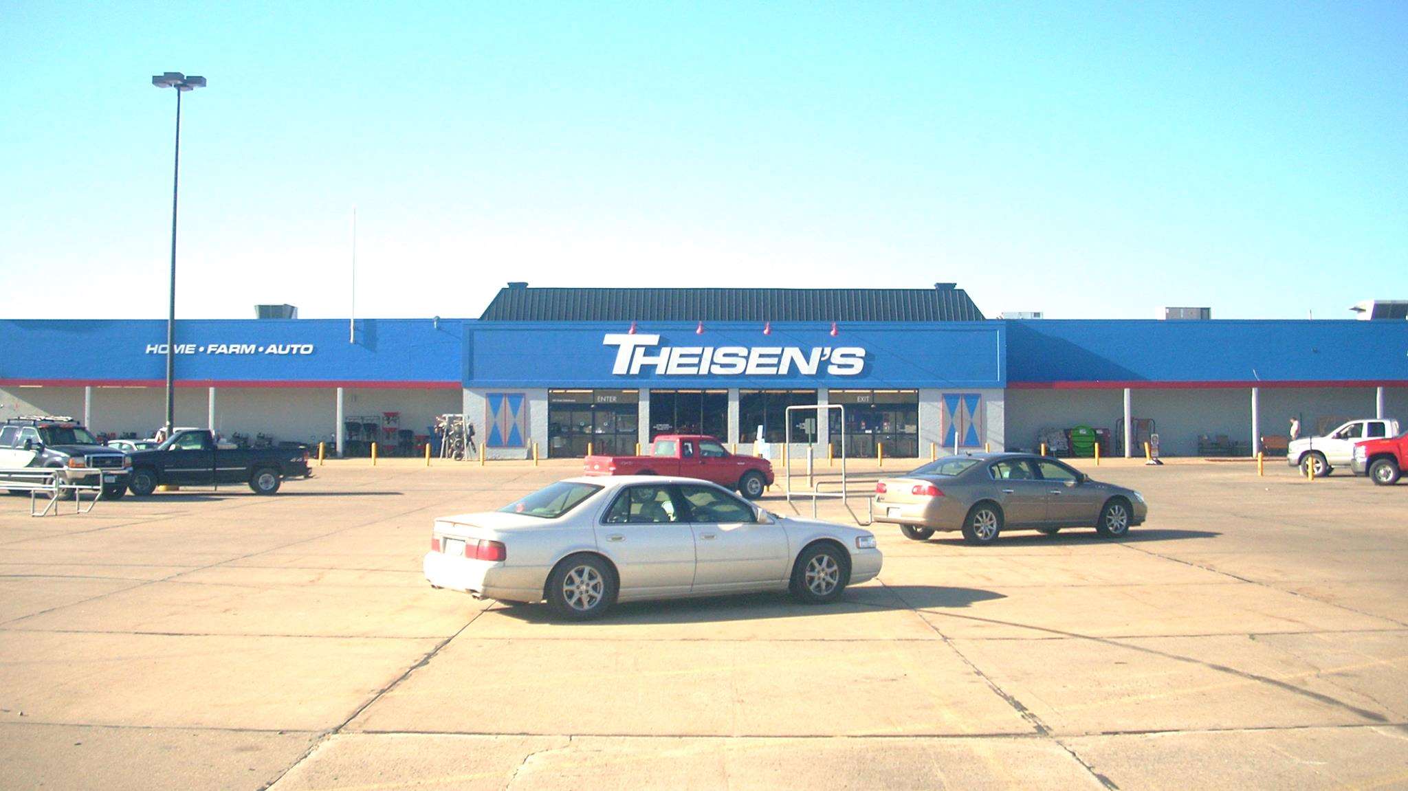 Theisen's Pella, IA Pet Supplies