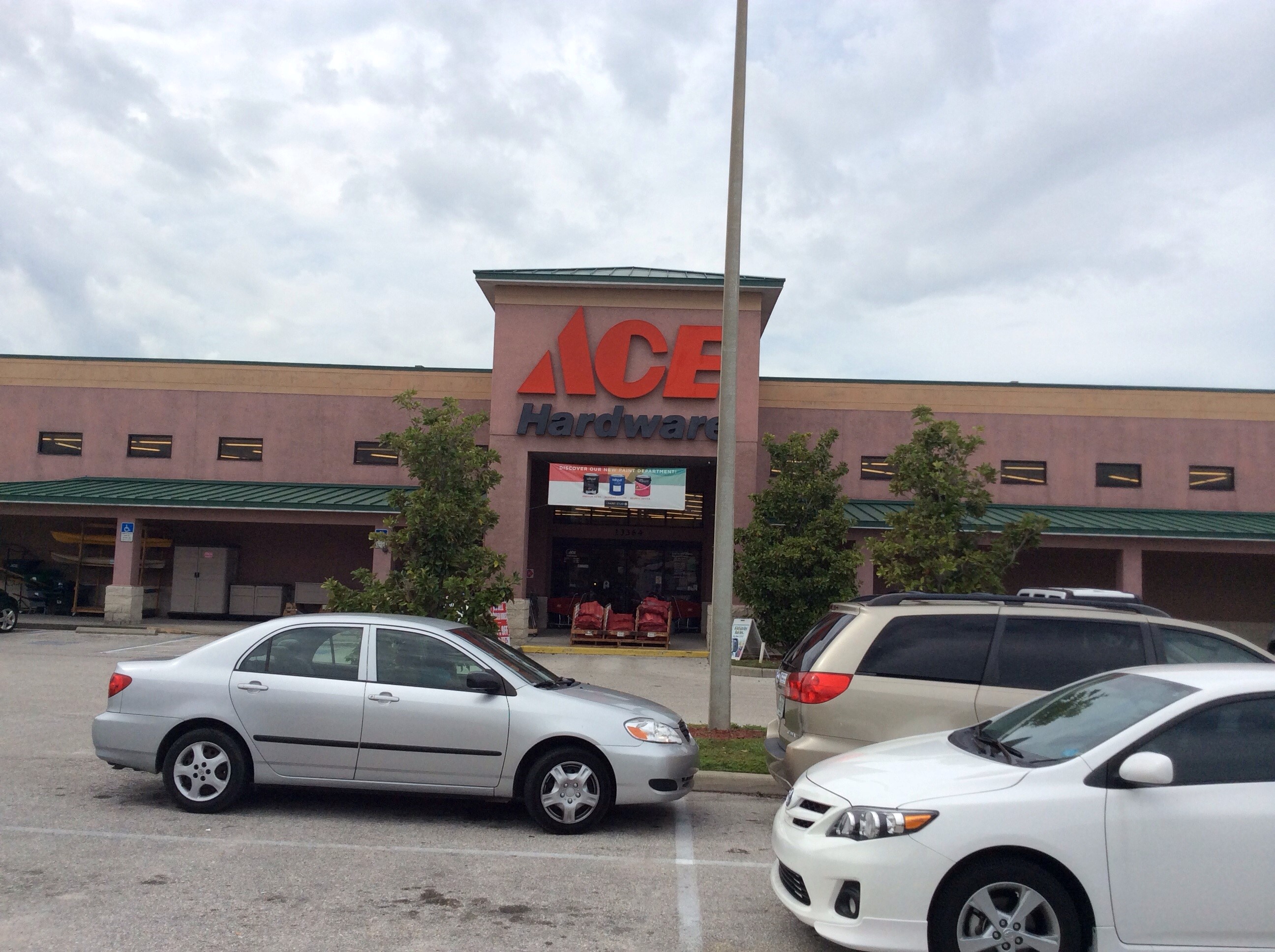 Ace Hardware Riverview, FL Pet Supplies