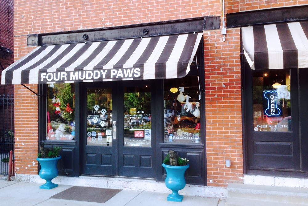 Four Muddy Paws St. Louis, MO Pet Supplies