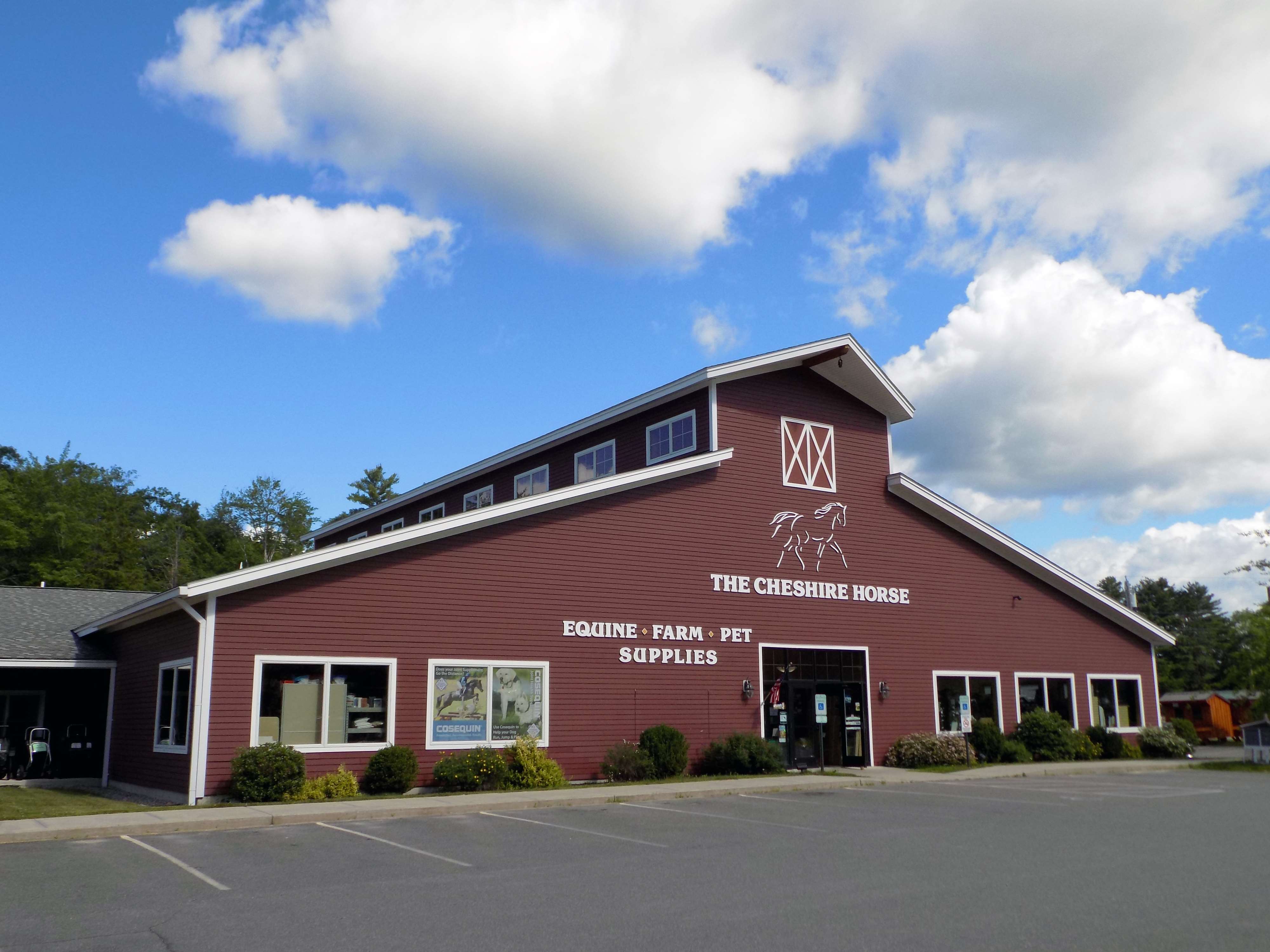 The Cheshire Horse Swanzey, NH Pet Supplies