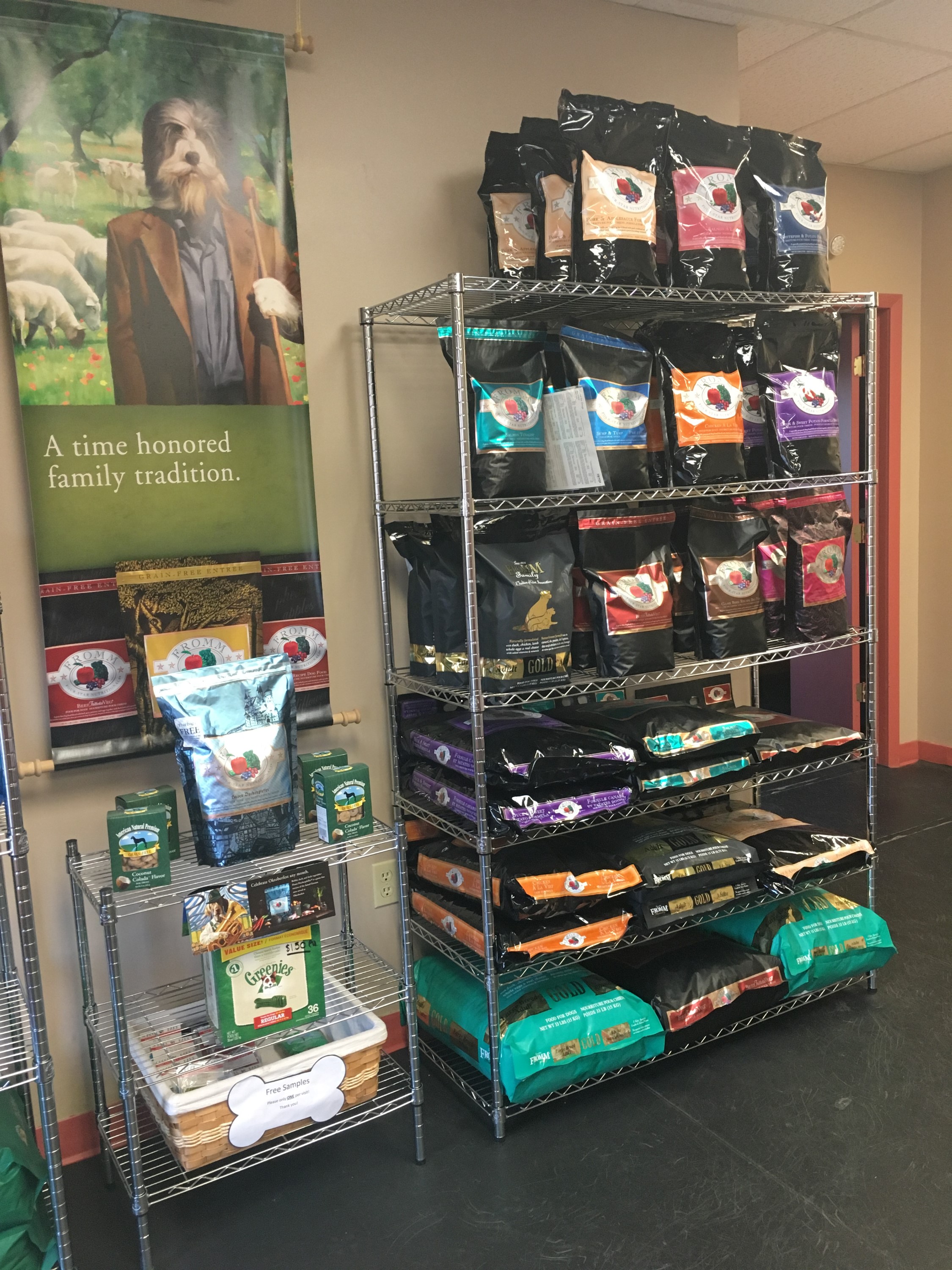 School of Bark Muskego, WI Pet Supplies
