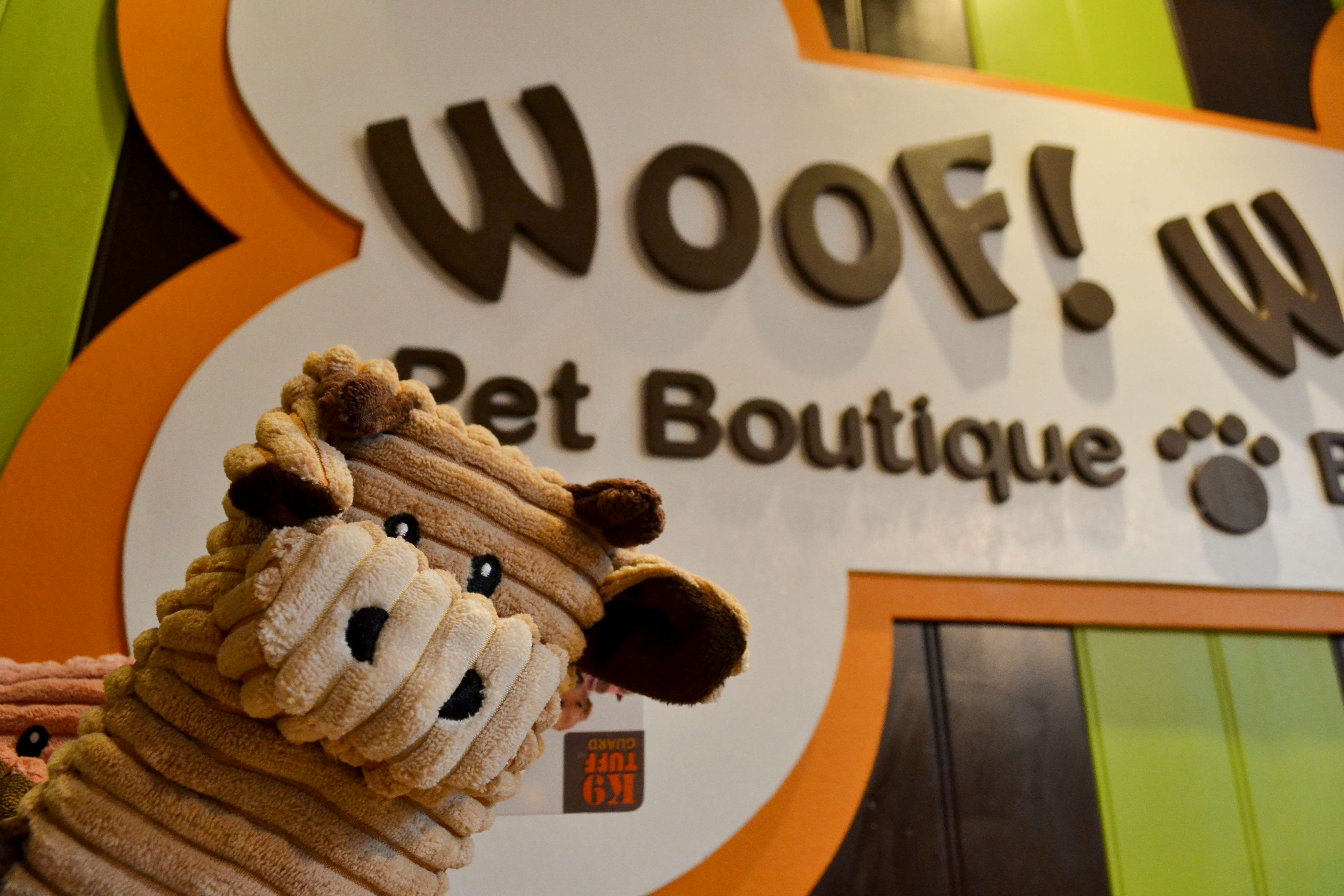 WOOF! WOOF! Pet Boutique & Biscuit Bar Bristol, RI Pet Supplies