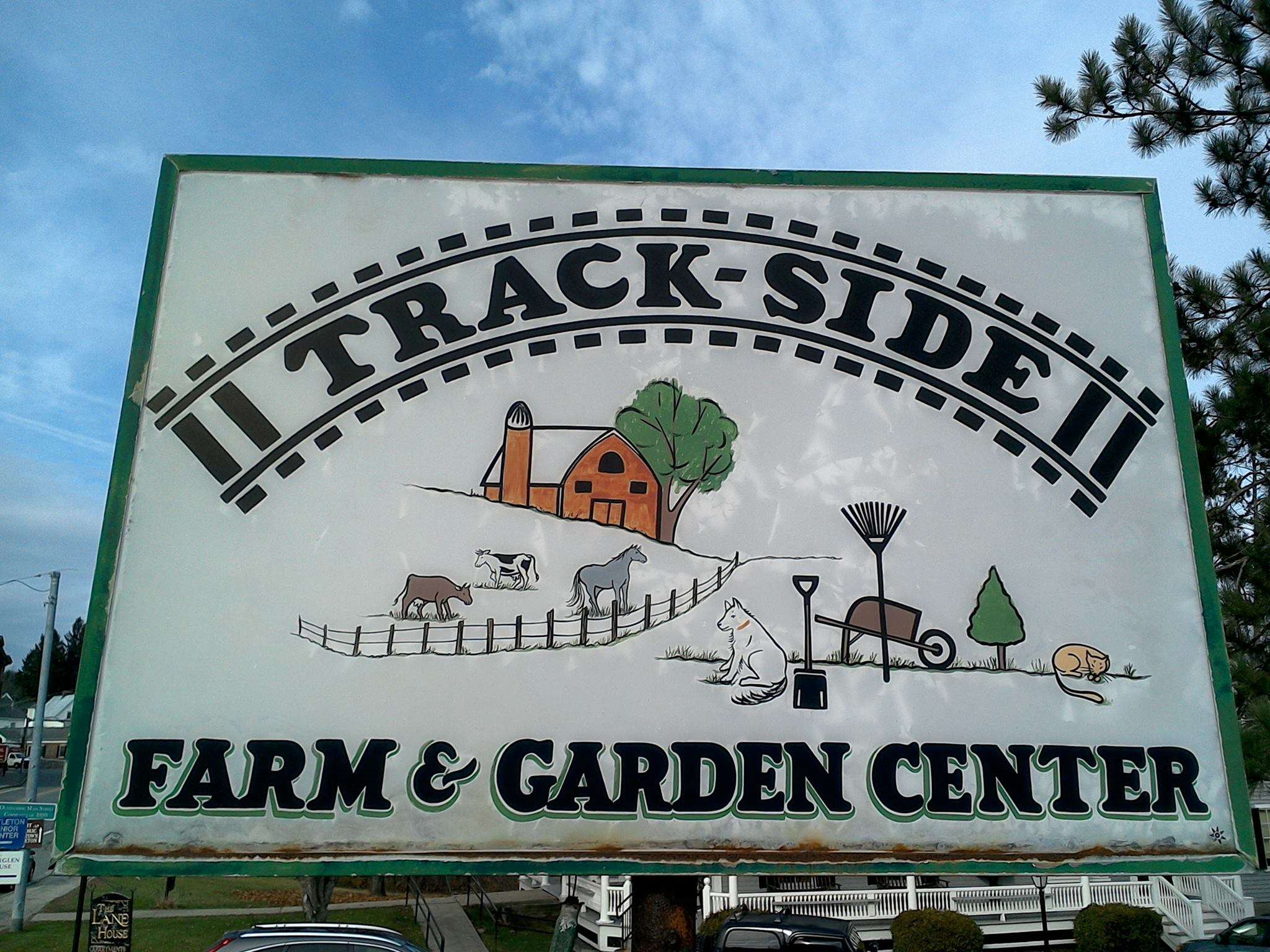 TrackSide Farm and Garden Center Littleton, NH Pet Supplies