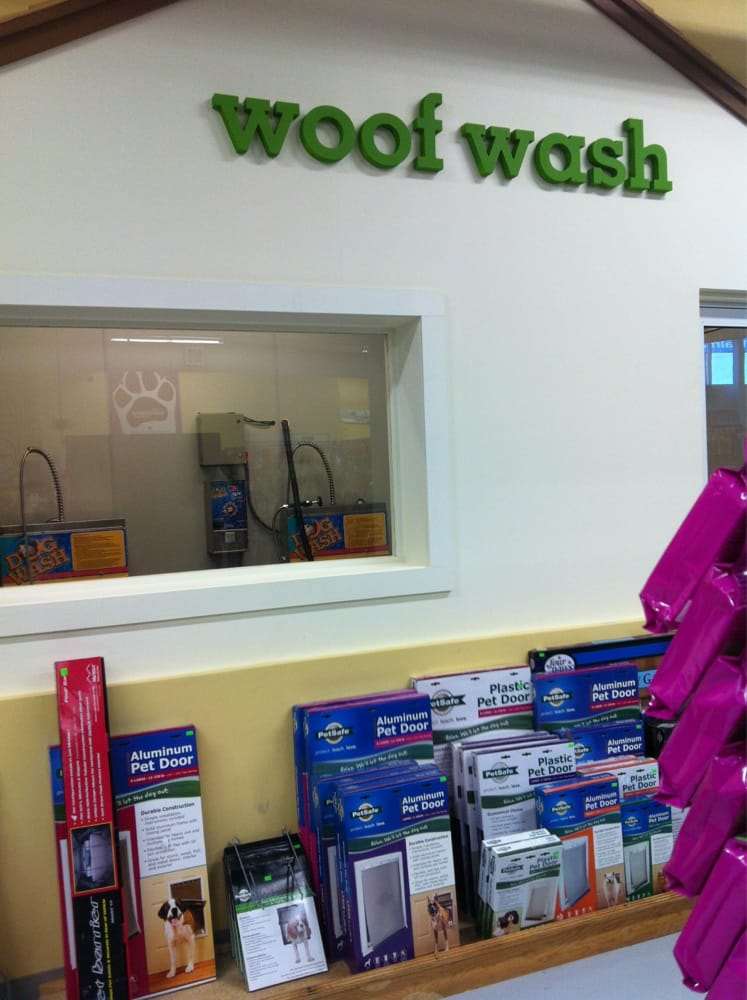 woofmeow Family Pet Center Derry, NH Pet Supplies