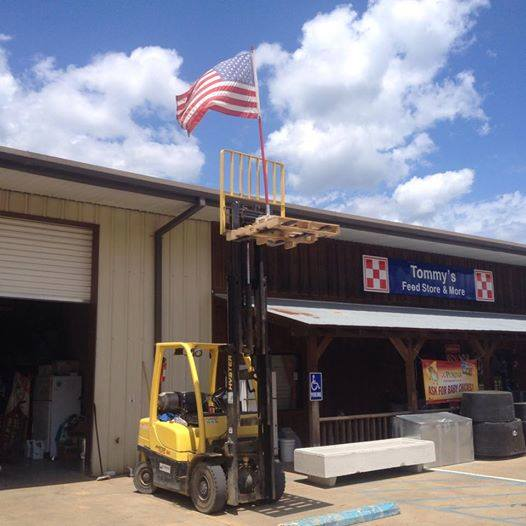 Tommy's Feed Store & More Ruston, LA Pet Supplies