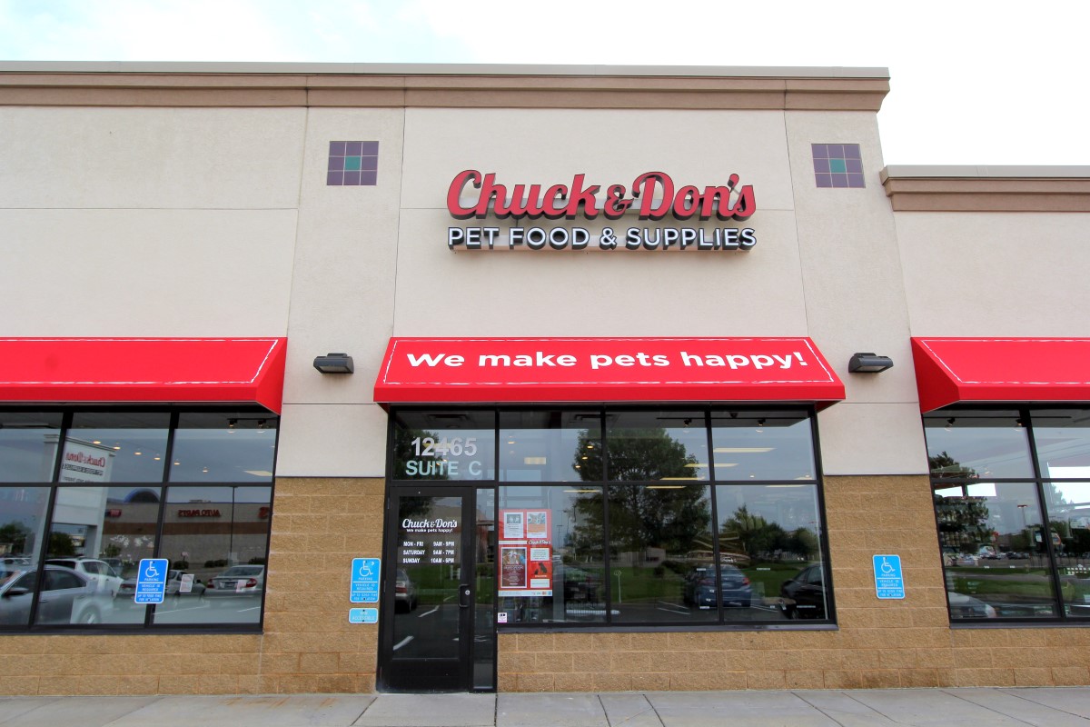 Chuck & Don's Coon Rapids, MN Pet Supplies