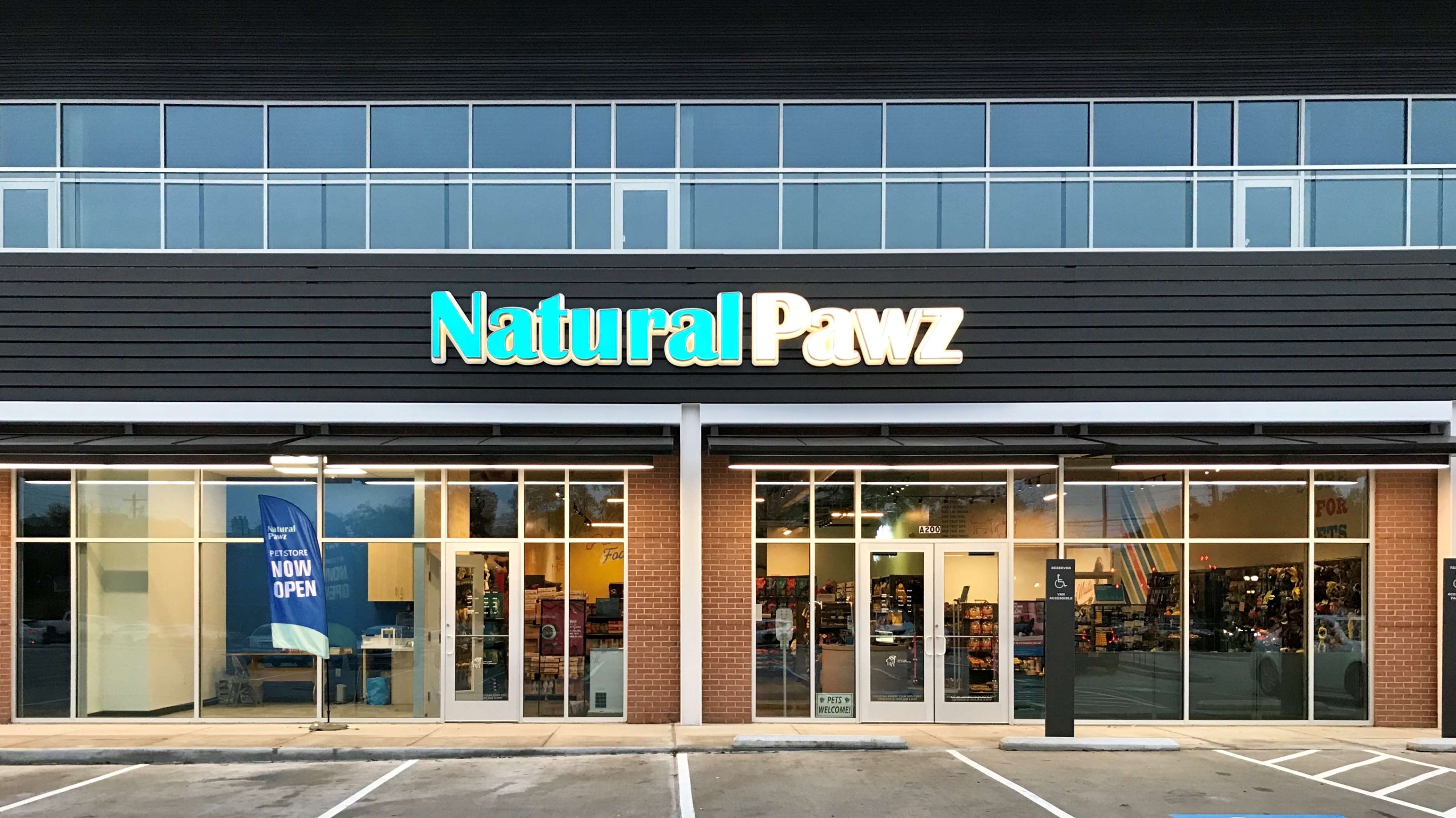 natural pawz near me