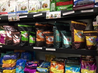 Hank s Pet Food Market LLC