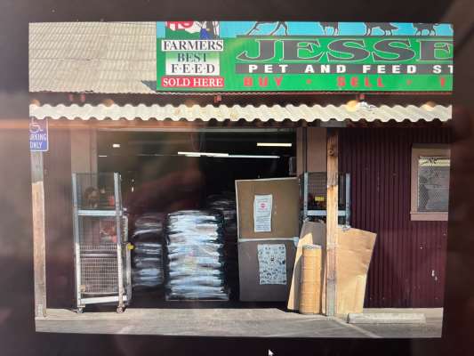 Jesse's Pet & Feed Store